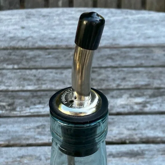 đź’ŻAuthentic Vintage Guy Buffet Glass Bottle - Picture 12 of 14